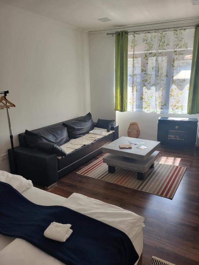 Bed and Breakfast Fakapu Pince Es Panzio Токай Экстерьер фото